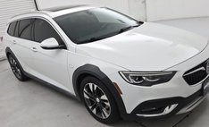 2018 Buick Regal TourX Essence
