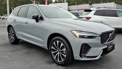 2024 Volvo XC60 B5 Core Dark Theme