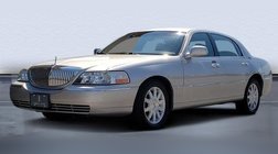 2010 Lincoln Town Car Signature Limited
