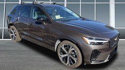 2023 Volvo XC60 B6 Ultimate Dark Theme