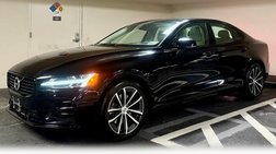 2022 Volvo S60 B5 Momentum