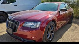 2020 Chrysler 300 Touring
