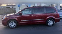 2016 Chrysler Town and Country Touring