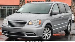 2016 Chrysler Town and Country Touring