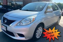 2013 Nissan Versa 1.6 S