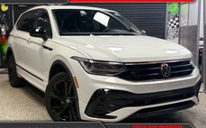 2023 Volkswagen Tiguan SE R-Line Black