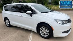 2020 Chrysler Voyager LX