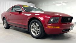 2005 Ford Mustang V6 Deluxe