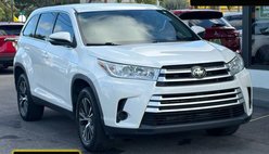 2019 Toyota Highlander LE