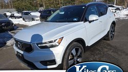 2020 Volvo XC40 T5 Momentum