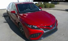 2022 Toyota Camry Hybrid SE