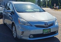 2013 Toyota Prius v Five