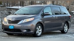 2015 Toyota Sienna LE 7-Passenger Auto Access Seat