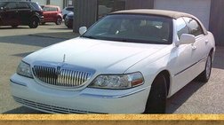 2011 Lincoln Town Car Signature Limited