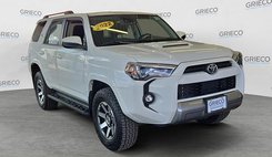 2022 Toyota 4Runner TRD Off-Road