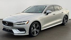 2022 Volvo S60 Recharge T8 Inscription