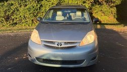 2010 Toyota Sienna LE 8-Passenger