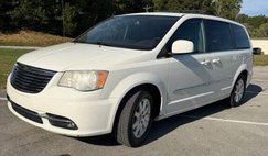 2013 Chrysler Town and Country Touring