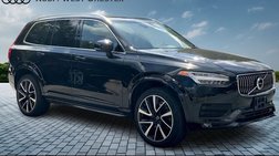 2020 Volvo XC90 T6 Momentum 6-Passenger