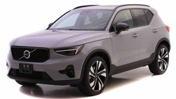 2024 Volvo XC40 B5 Plus Dark Theme