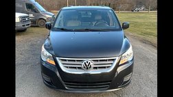 2011 Volkswagen Routan SE