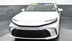 2025 Toyota Camry Hybrid LE