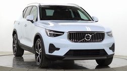 2025 Volvo XC40 B5 Core Bright Theme