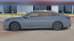 2022 Toyota Avalon Hybrid Limited