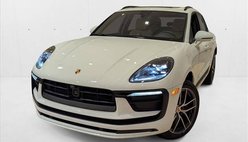 2025 Porsche Macan T