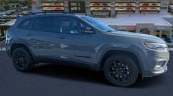 2023 Jeep Cherokee Altitude Lux