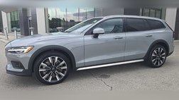 2024 Volvo V60 Cross Country B5 Ultimate