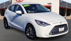 2020 Toyota Yaris Hatchback XLE