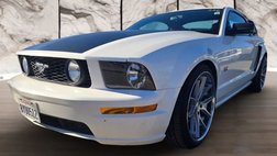 2005 Ford Mustang GT Deluxe