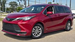 2021 Toyota Sienna LE 8-Passenger