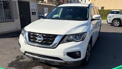 2017 Nissan Pathfinder SV