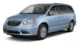 2013 Chrysler Town and Country Touring