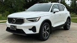 2024 Volvo XC40 B5 Core