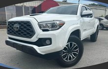 2020 Toyota Tacoma SR