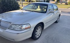 2006 Lincoln Town Car Signature Limited