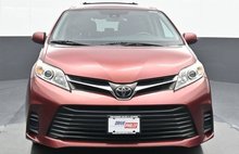 2019 Toyota Sienna LE 7-Passenger