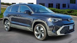2025 Volkswagen Taos SE 4Motion