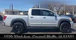 2004 Nissan Titan SE