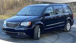 2013 Chrysler Town and Country Touring