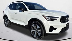 2025 Volvo XC40 B5 Plus Dark Theme