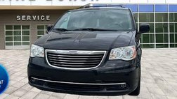2016 Chrysler Town and Country Touring