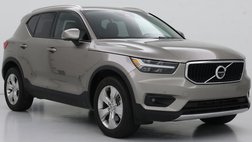2022 Volvo XC40 T4 Momentum