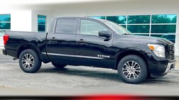 2023 Nissan Titan SV