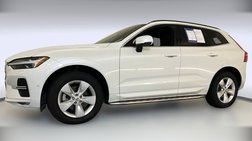 2022 Volvo XC60 B5 Momentum