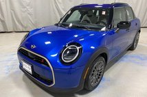 2025 MINI Hardtop Cooper S Signature Trim