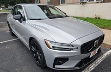 2024 Volvo S60 B5 Core Dark Theme